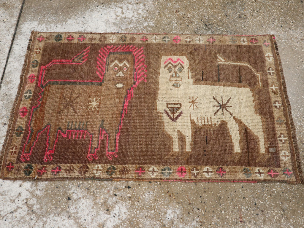 Vintage Turkish Anatolian Pictorial Rug, No.33442 - Gsblank