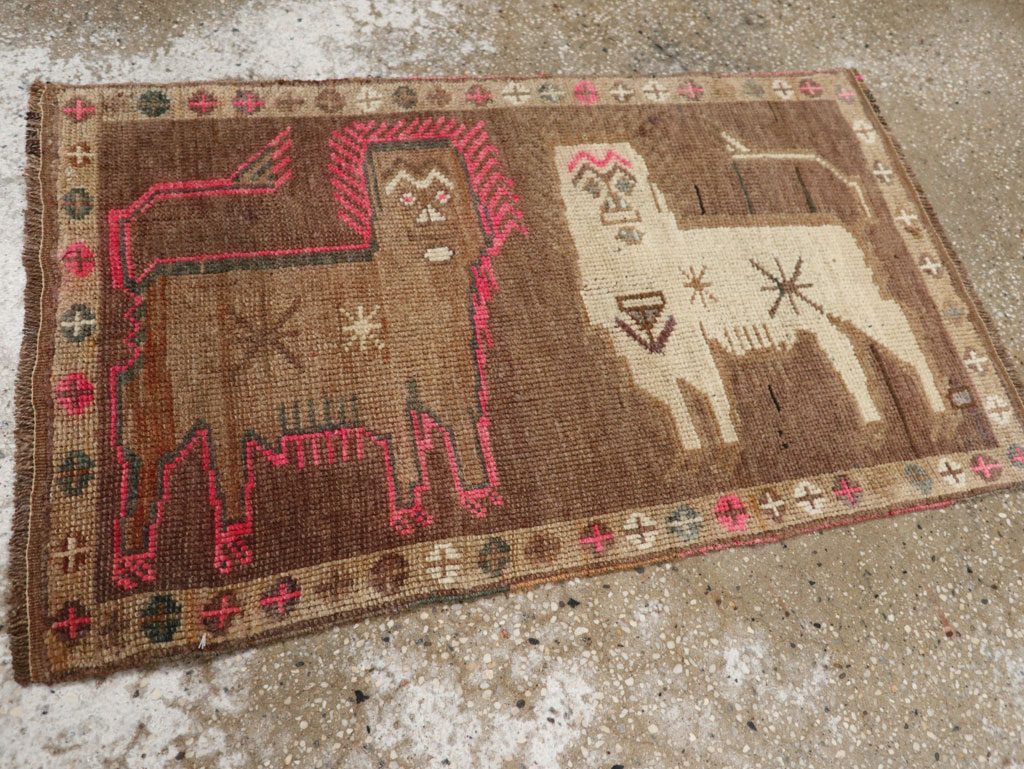 Vintage Turkish Anatolian Pictorial Rug, No.33442 - Gsblank