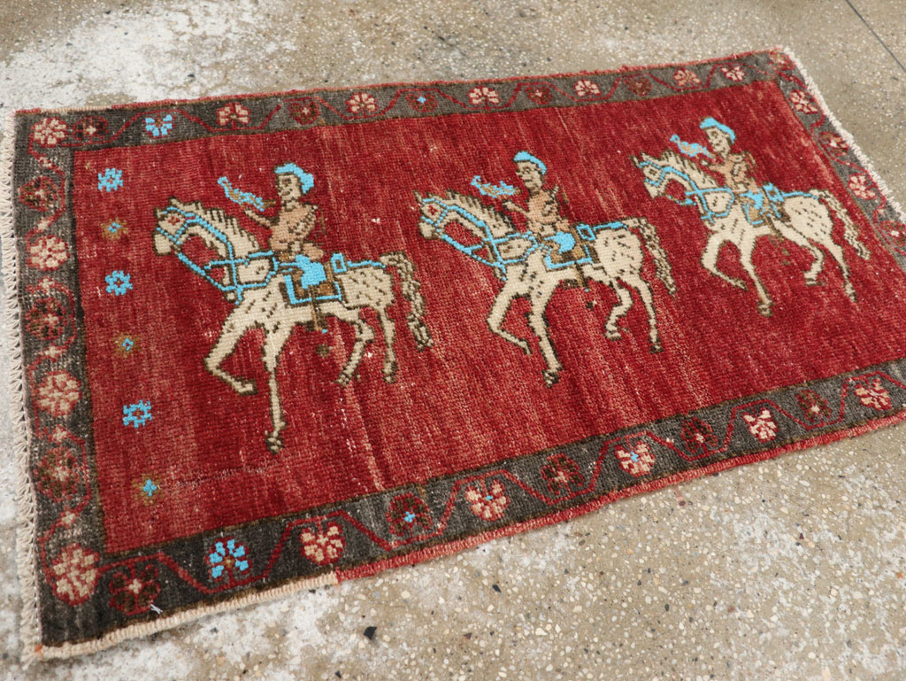 Vintage Turkish Anatolian Pictorial Rug, No.33443 - Gsblank