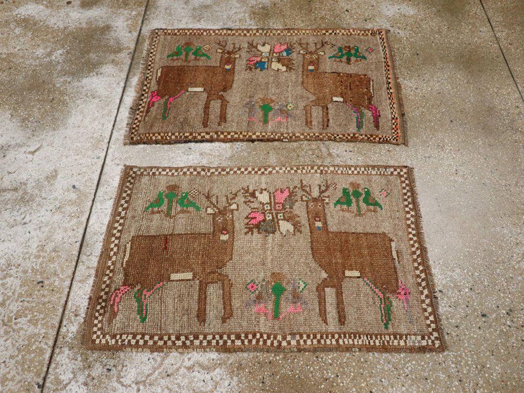 Vintage Turkish Anatolian Pictorial Rug (Pair: 1 of 2), No.33444 - Gsblank