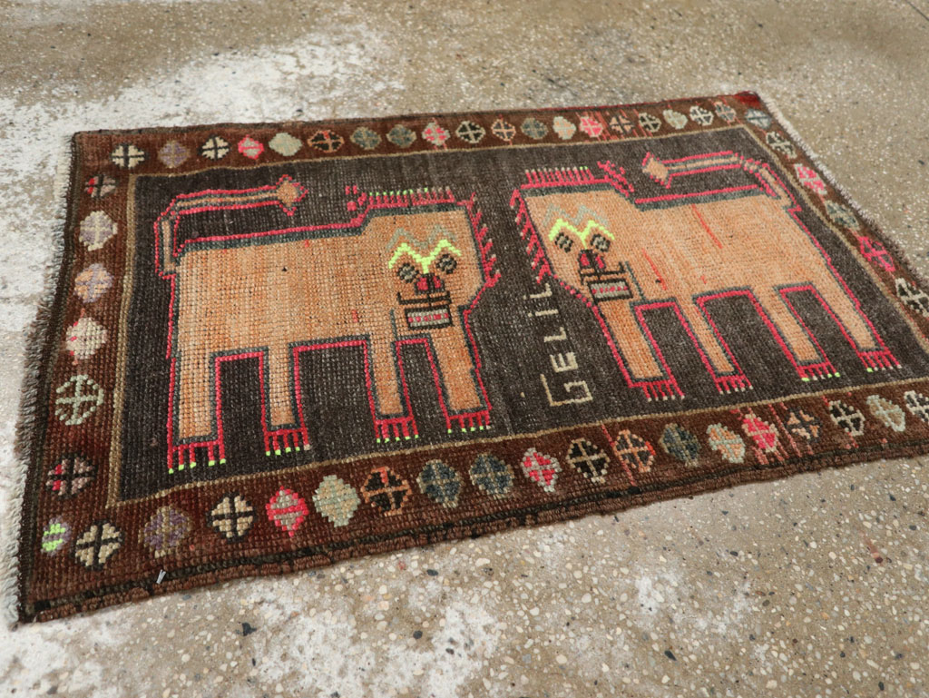 Vintage Turkish Anatolian Pictorial Rug, No.33449 - Gsblank