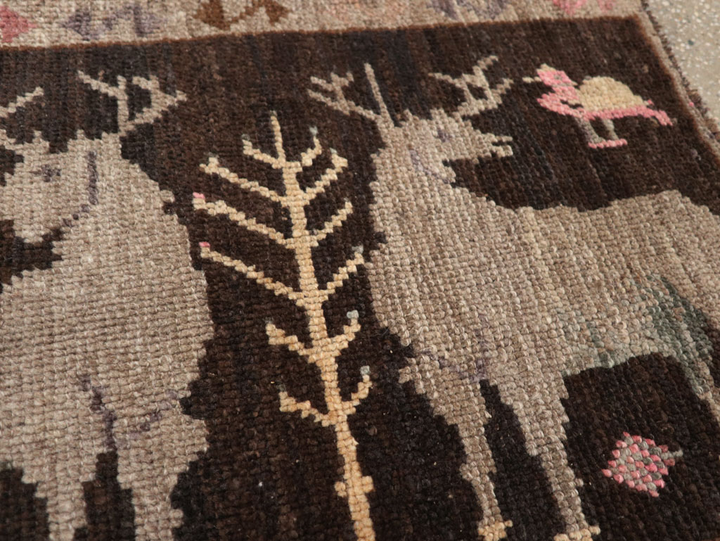 Vintage Turkish Anatolian Pictorial Rug, No.33451 - Gsblank