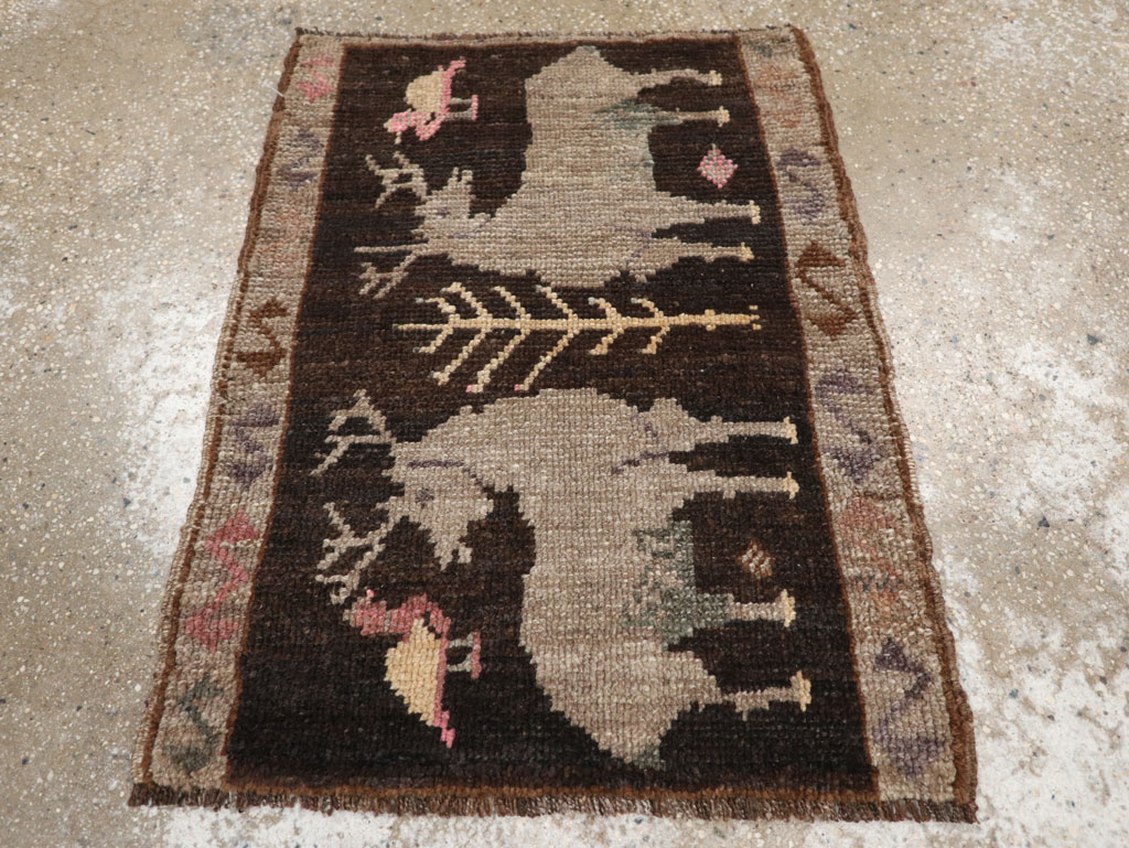 Vintage Turkish Anatolian Pictorial Rug, No.33451 - Gsblank