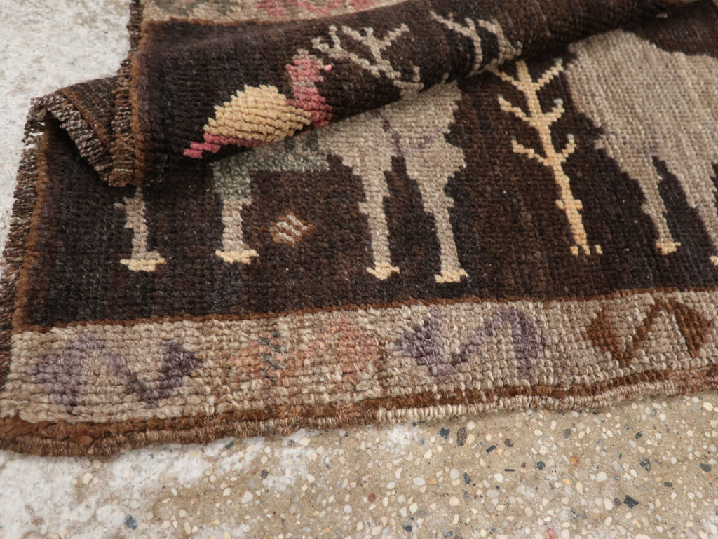 Vintage Turkish Anatolian Pictorial Rug, No.33451 - Gsblank