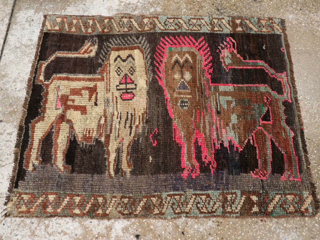 Vintage Turkish Anatolian Pictorial Rug, No.33452 - Gsblank