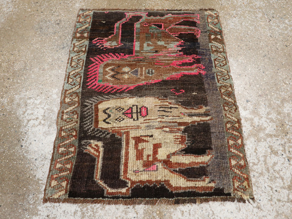 Vintage Turkish Anatolian Pictorial Rug, No.33452 - Gsblank