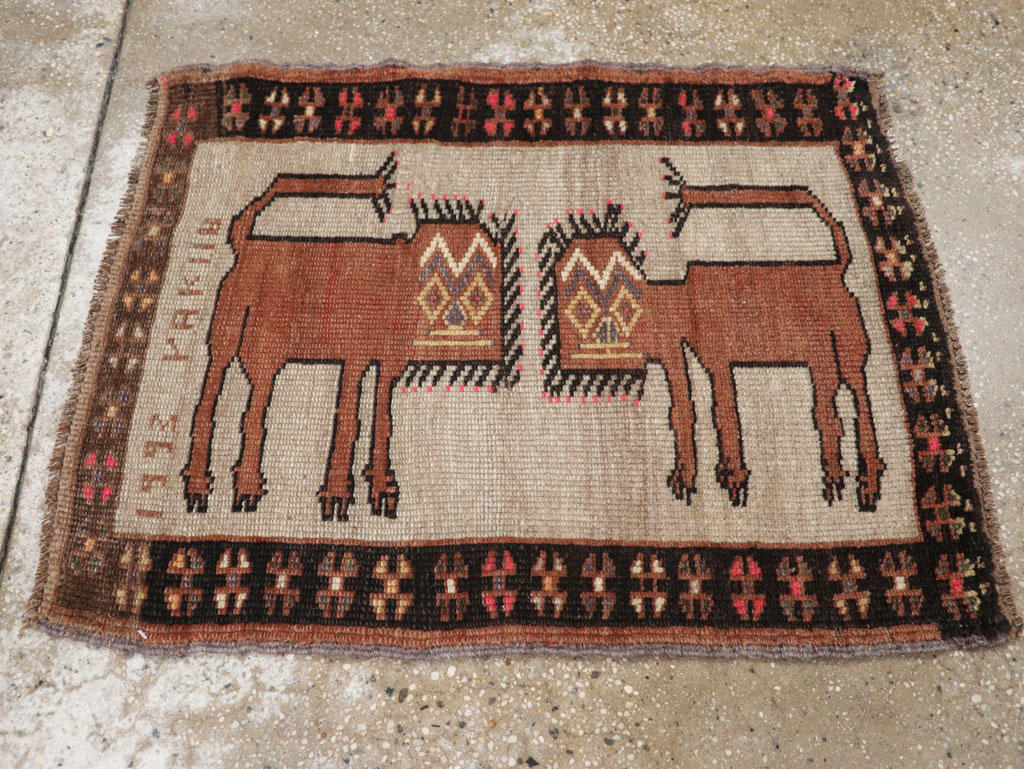 Vintage Turkish Anatolian Pictorial Rug, No.33453 - Gsblank