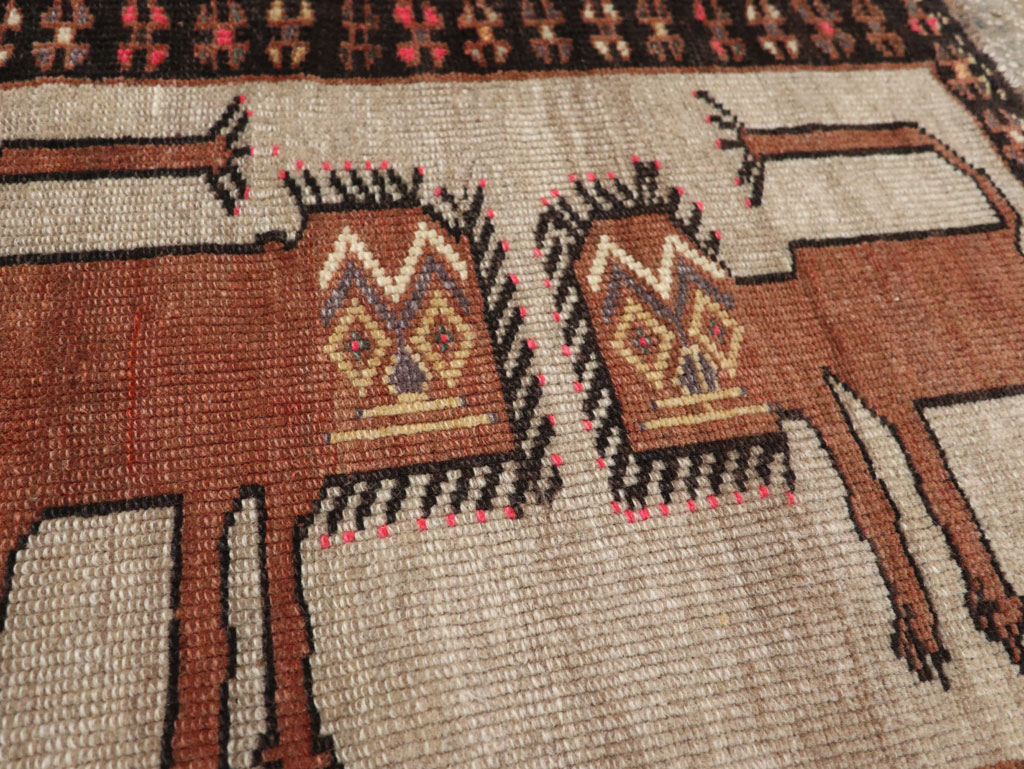 Vintage Turkish Anatolian Pictorial Rug, No.33453 - Gsblank