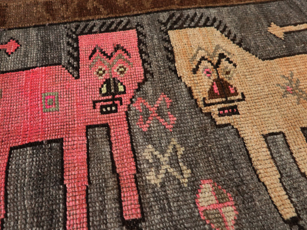 Vintage Turkish Anatolian Pictorial Rug, No.33454 - Gsblank