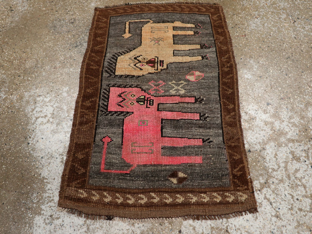 Vintage Turkish Anatolian Pictorial Rug, No.33454 - Gsblank