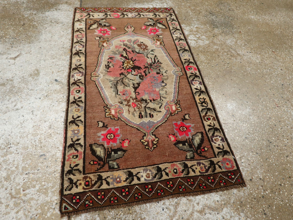 Vintage Turkish Anatolian Throw Rug, No.33456 - Gsblank