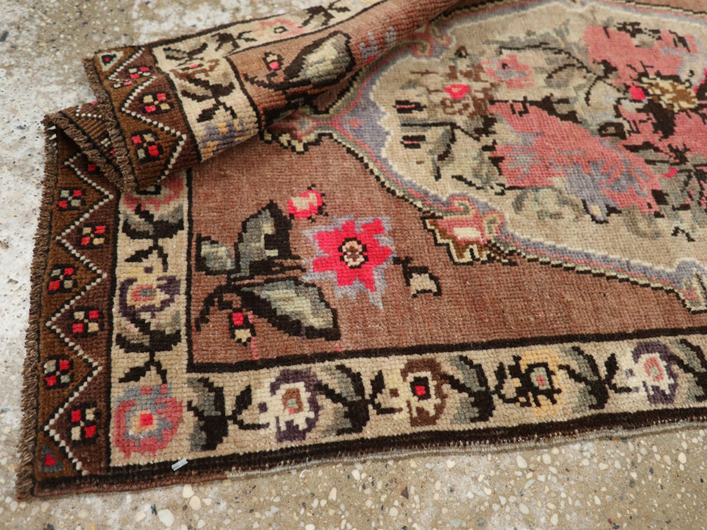 Vintage Turkish Anatolian Throw Rug, No.33456 - Gsblank