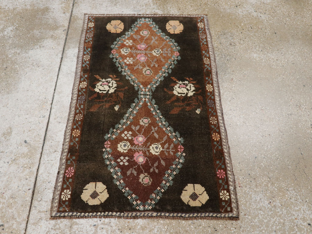 Vintage Turkish Anatolian Throw Rug, No.33457 - Gsblank