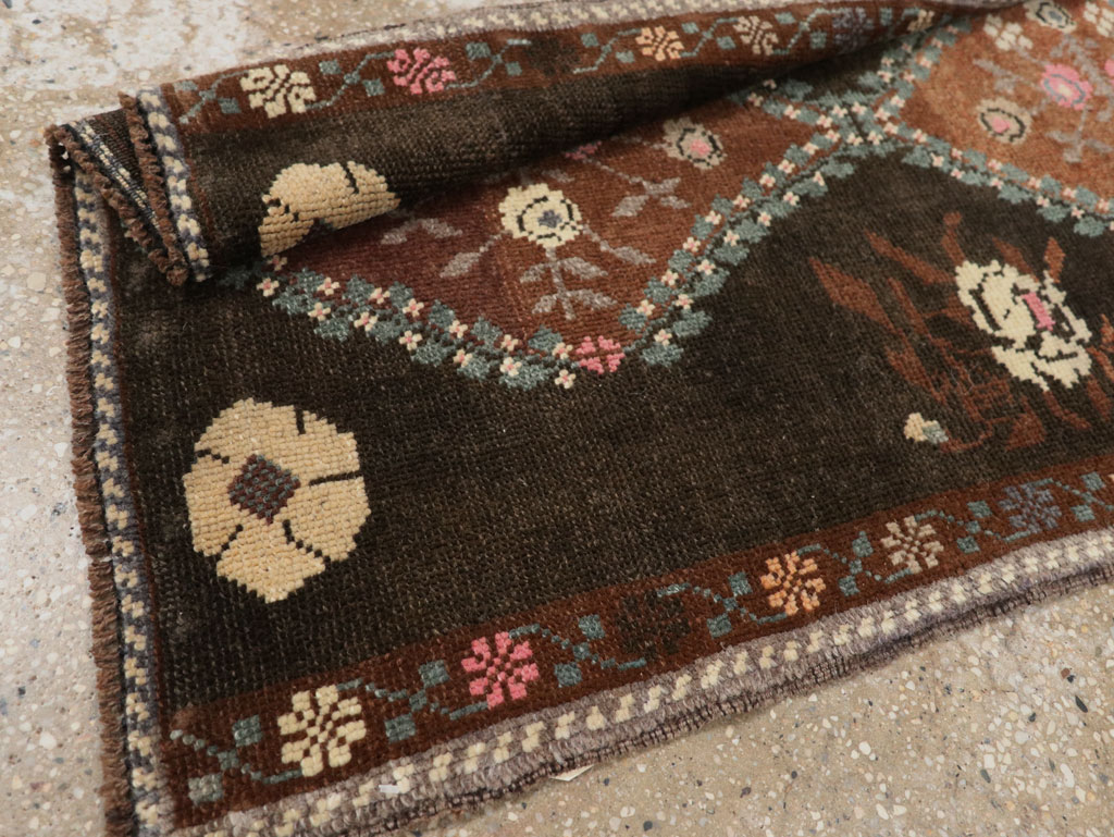 Vintage Turkish Anatolian Throw Rug, No.33457 - Gsblank