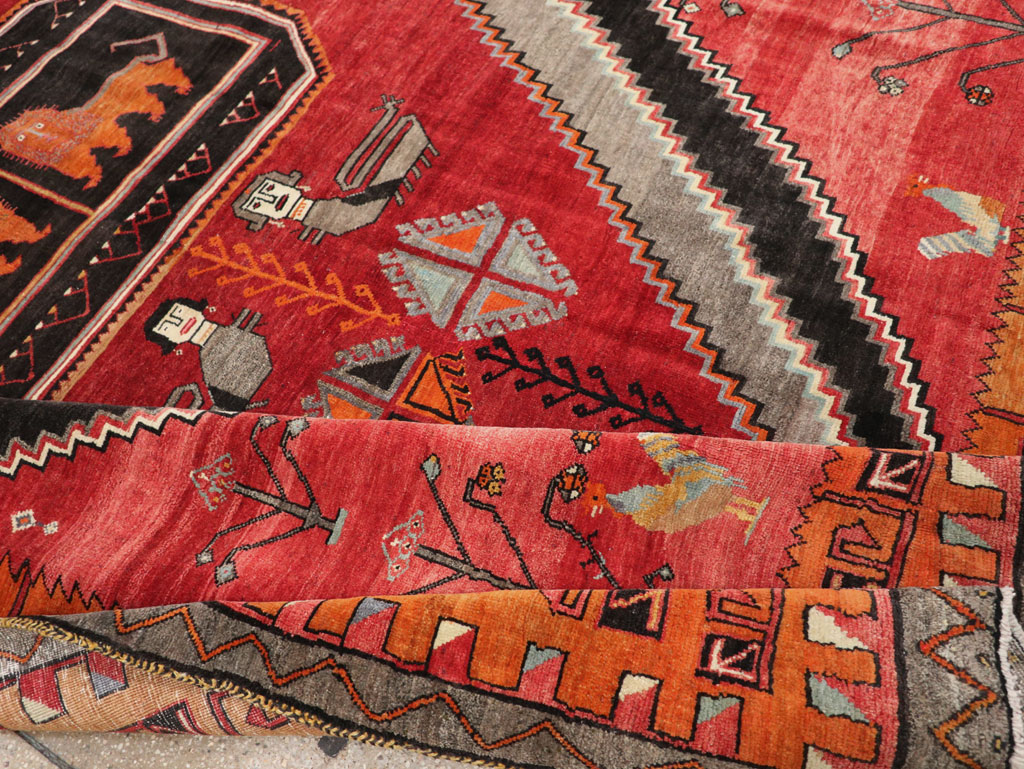 Vintage Turkish Anatolian Pictorial Room Size Carpet, No.33460 - Gsblank