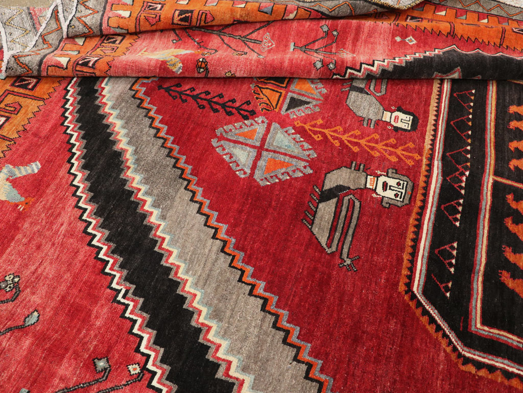 Vintage Turkish Anatolian Pictorial Room Size Carpet, No.33460 - Gsblank