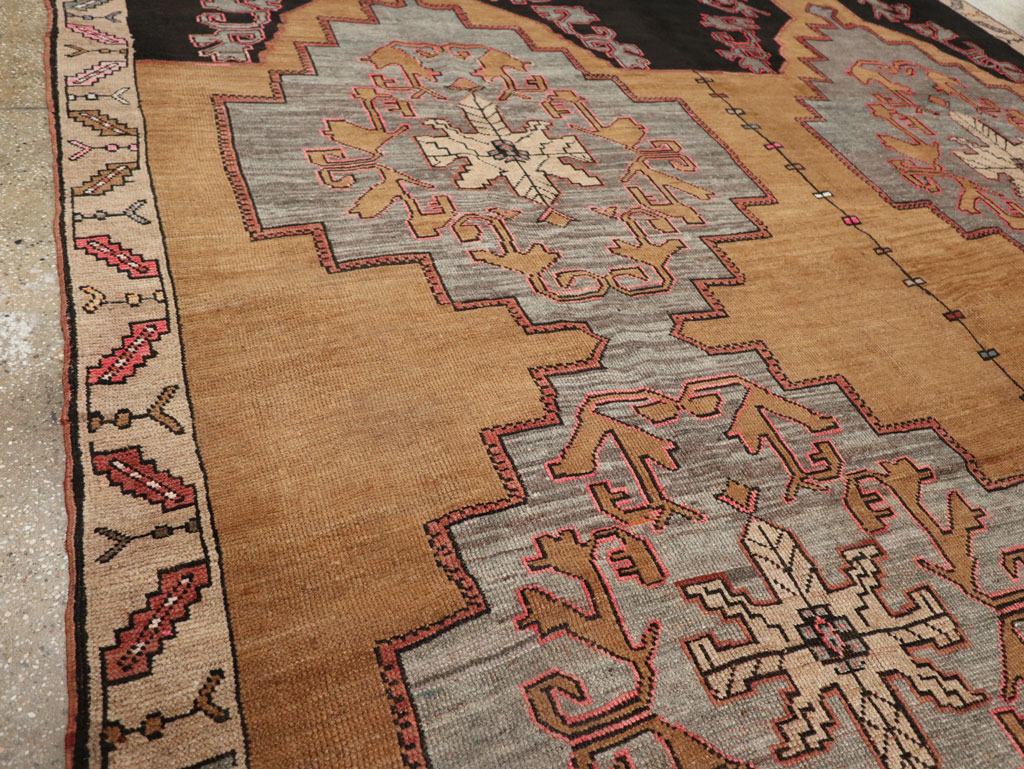 Vintage Turkish Anatolian Room Size Carpet, No.33462 - Gsblank