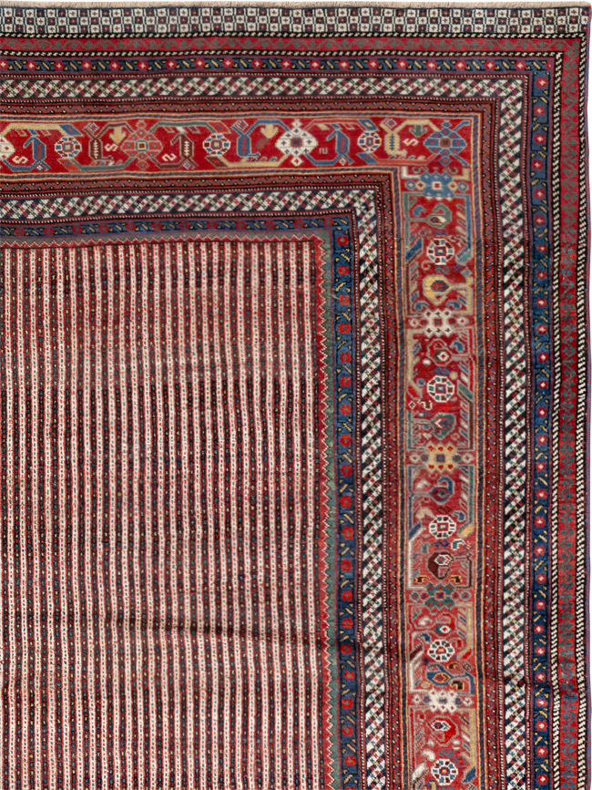 Antique Persian Qashqai Accent Carpet, No.33469 - Gsblank