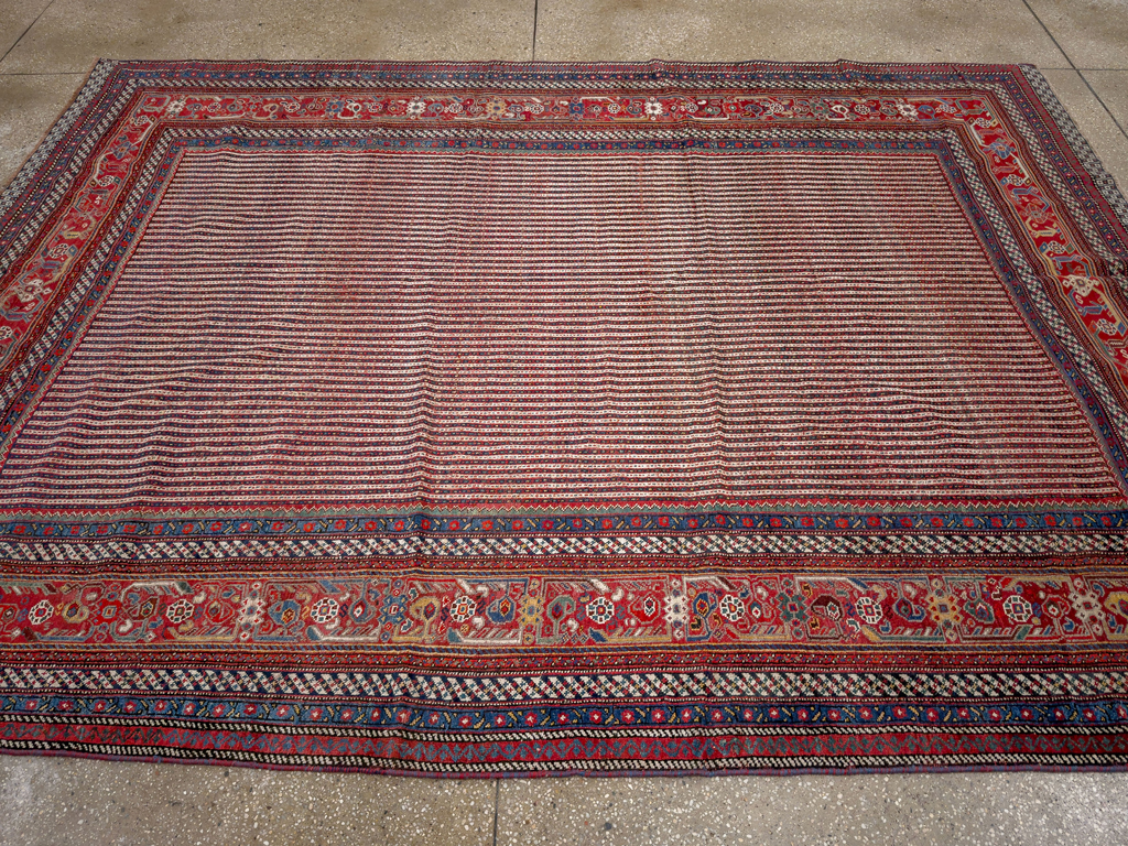 Antique Persian Qashqai Accent Carpet, No.33469 - Gsblank