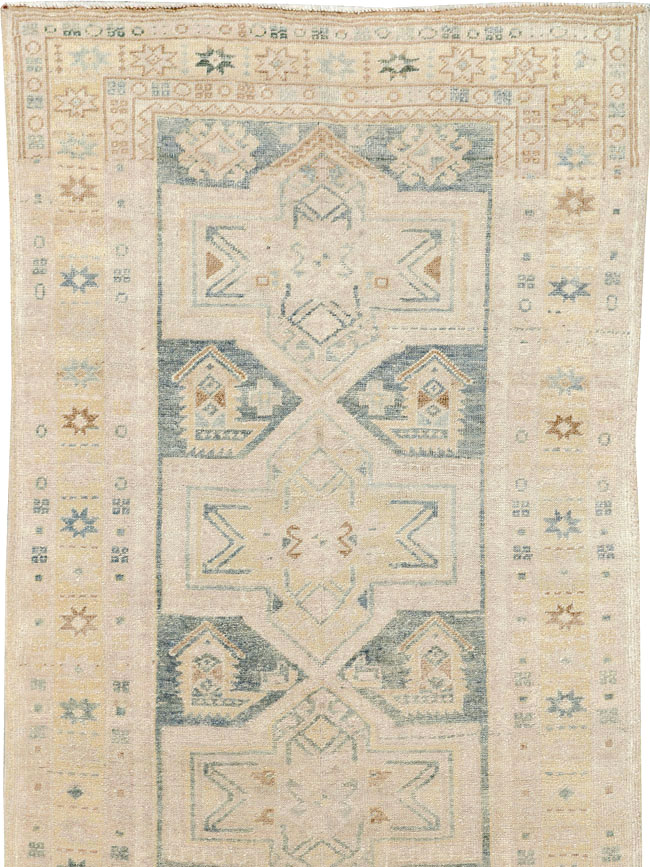 Vintage Persian Heriz Runner, No.33471 - Gsblank