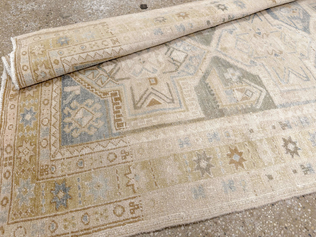 Vintage Persian Heriz Runner, No.33471 - Gsblank