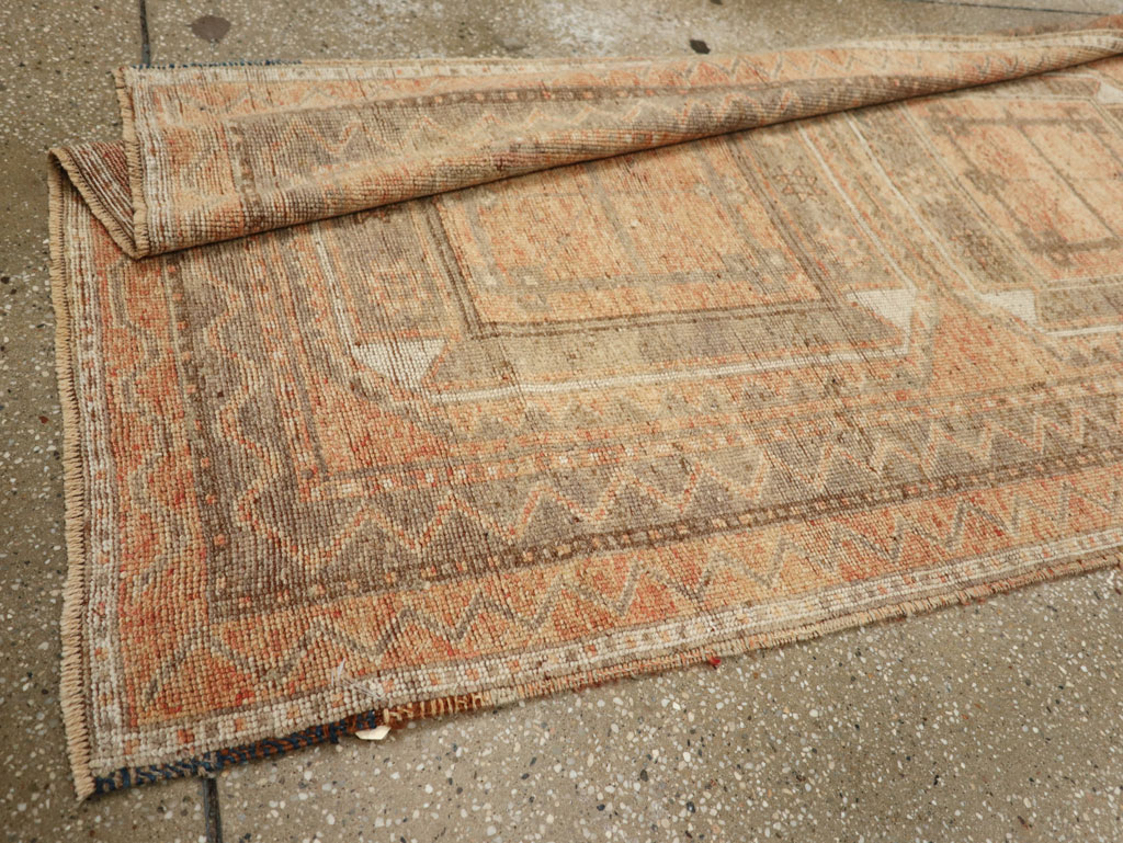 Vintage Turkish Anatolian Runner, No.33473 - Gsblank