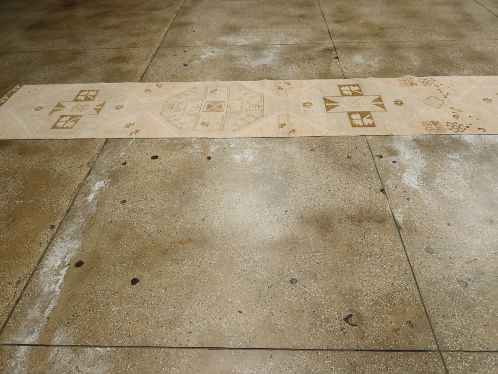 Vintage Turkish Anatolian Long Runner, No.33475 - Gsblank