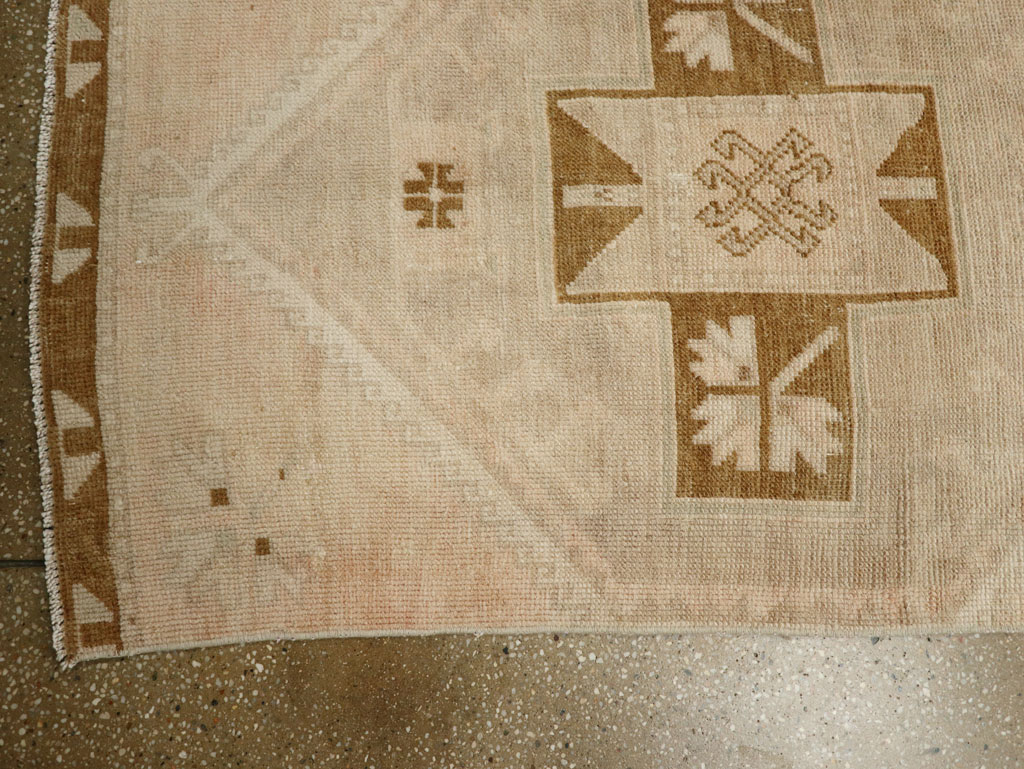 Vintage Turkish Anatolian Long Runner, No.33475 - Gsblank