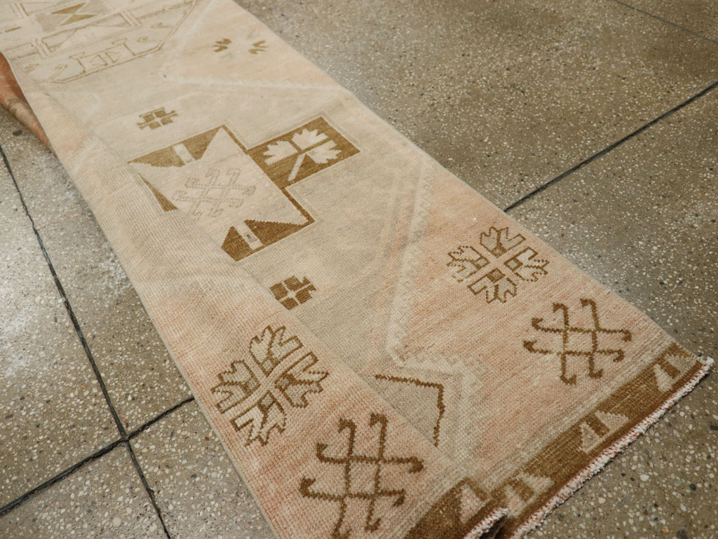 Vintage Turkish Anatolian Long Runner, No.33475 - Gsblank