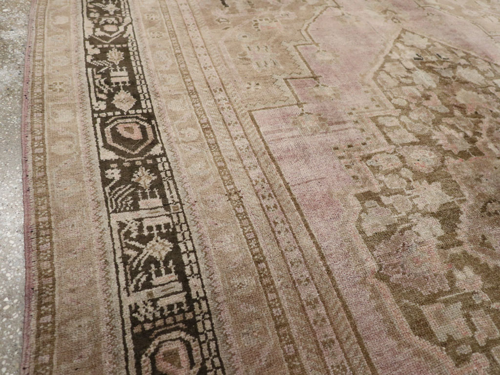 Vintage Turkish Anatolian Small Room Size Carpet, No.33480 - Gsblank