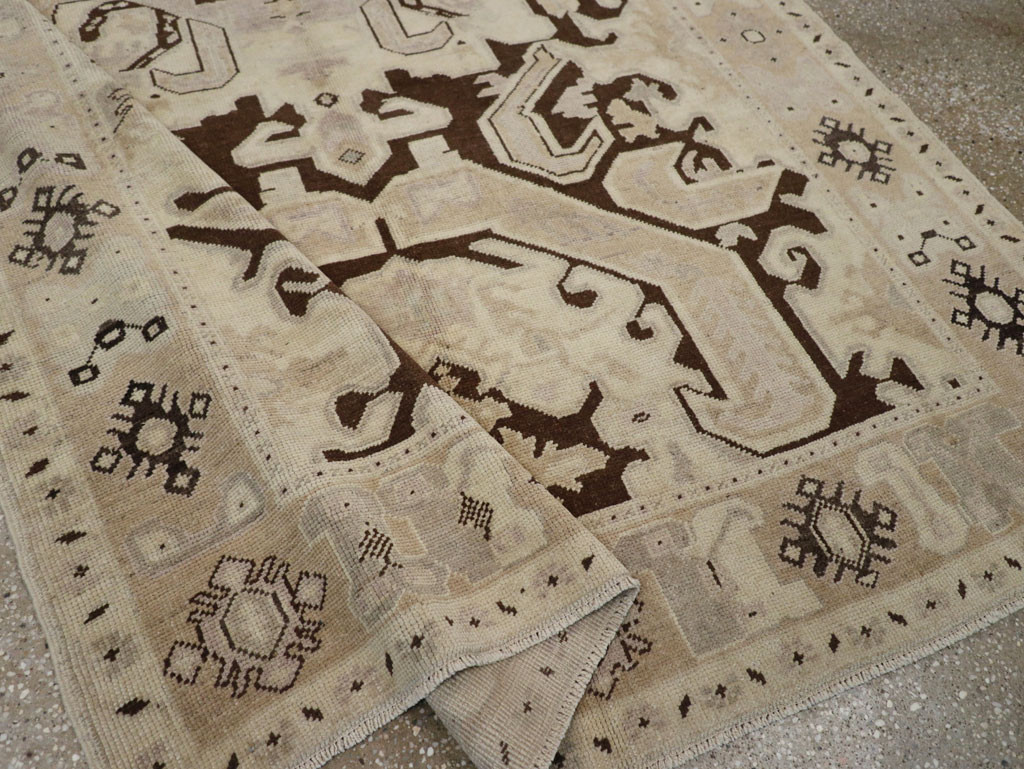 Vintage Turkish Anatolian Gallery Rug, No.33481 - Gsblank