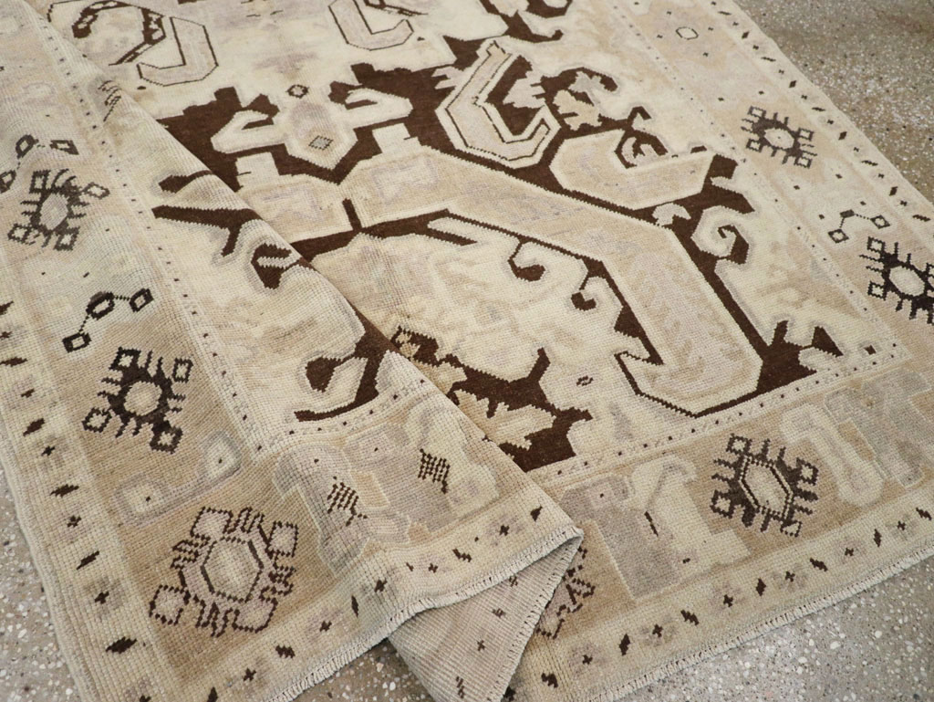 Vintage Turkish Anatolian Gallery Rug, No.33481 - Gsblank