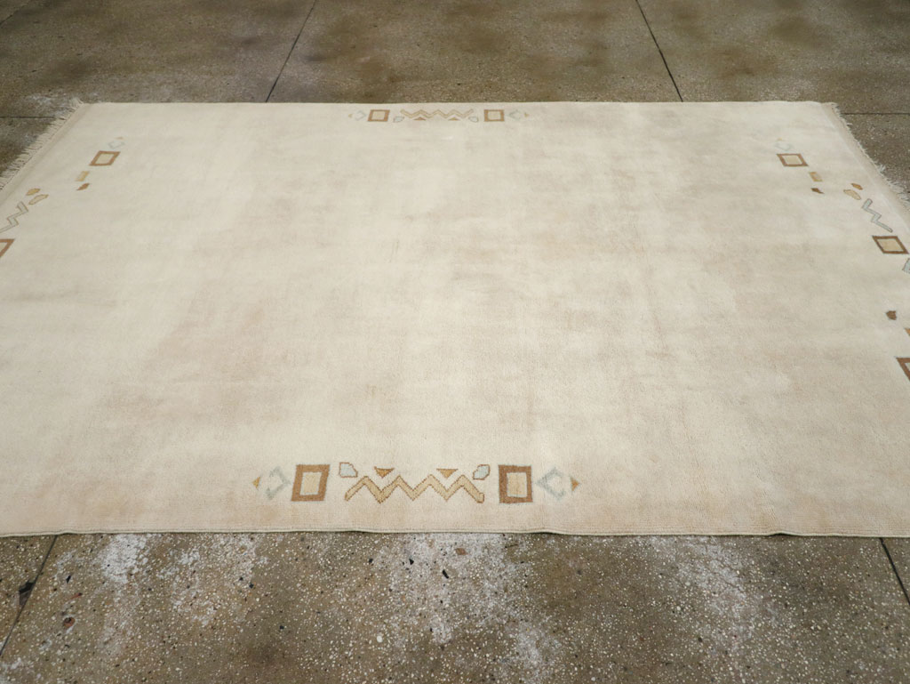 Modern Turkish Accent Rug, No.33482 - Gsblank