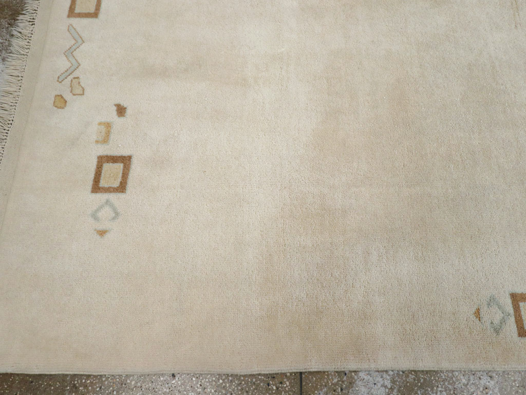 Modern Turkish Accent Rug, No.33482 - Gsblank