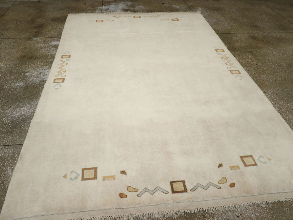 Modern Turkish Accent Rug, No.33482 - Gsblank