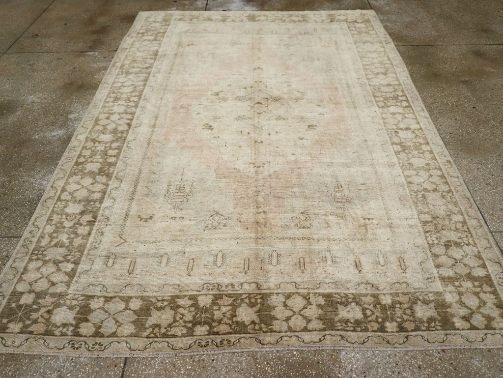 Vintage Turkish Anatolian Accent Rug, No.33487 - Gsblank