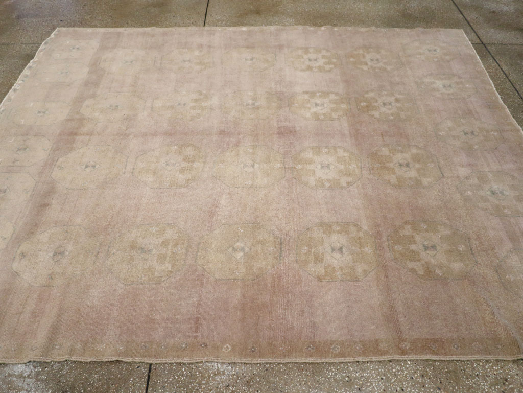 Vintage Turkish Anatolian Accent Rug, No.33489 - Gsblank