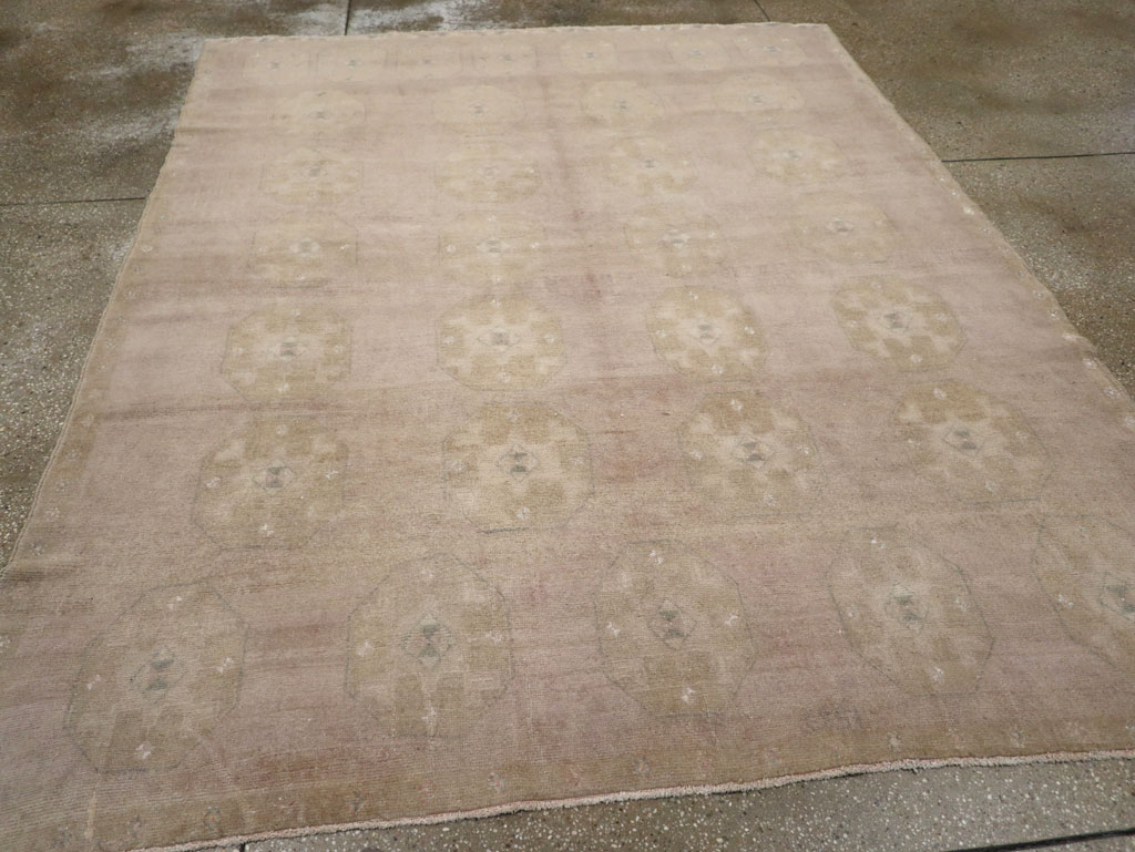Vintage Turkish Anatolian Accent Rug, No.33489 - Gsblank
