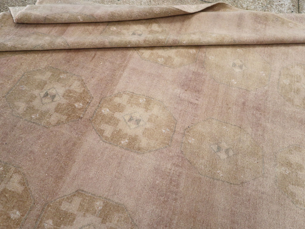 Vintage Turkish Anatolian Accent Rug, No.33489 - Gsblank