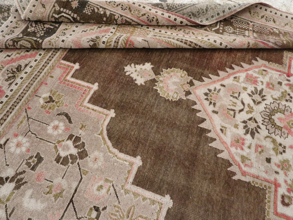 Vintage Turkish Anatolian Gallery Carpet, No.33492 - Gsblank