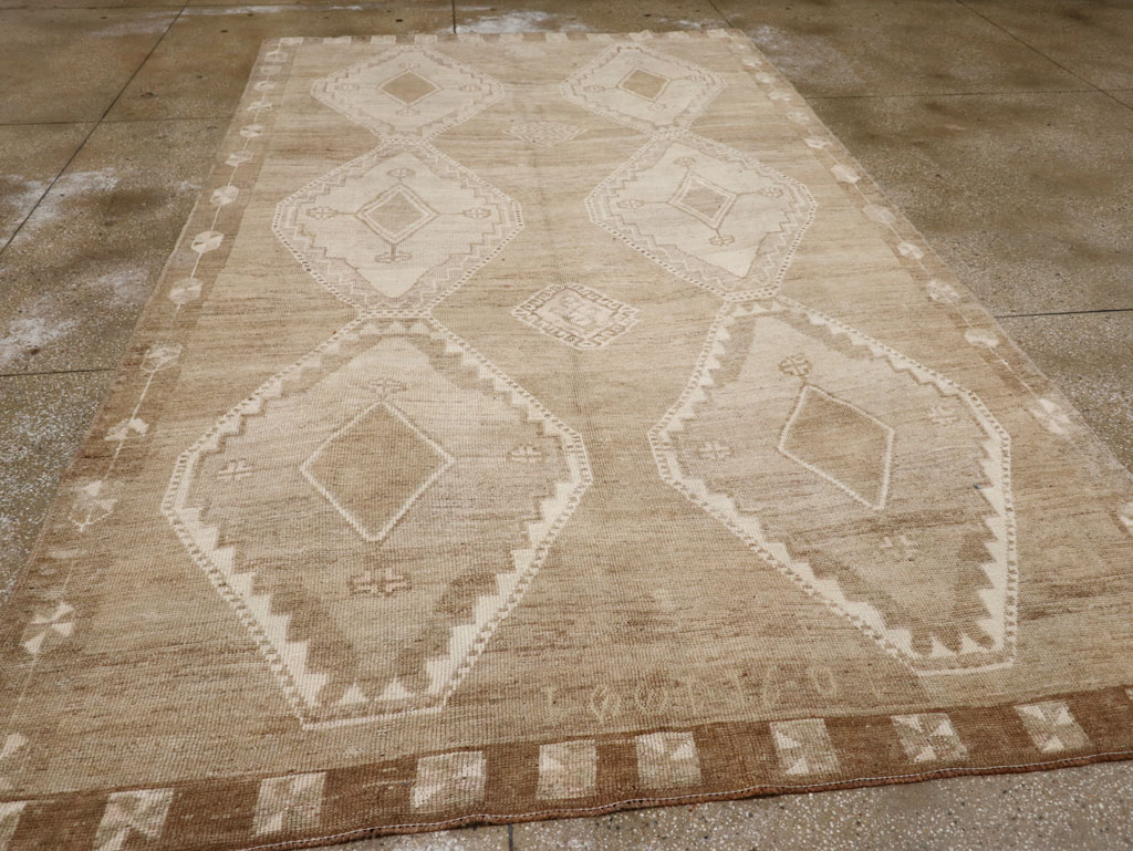 Vintage Turkish Anatolian Gallery Carpet, No.33493 - Gsblank