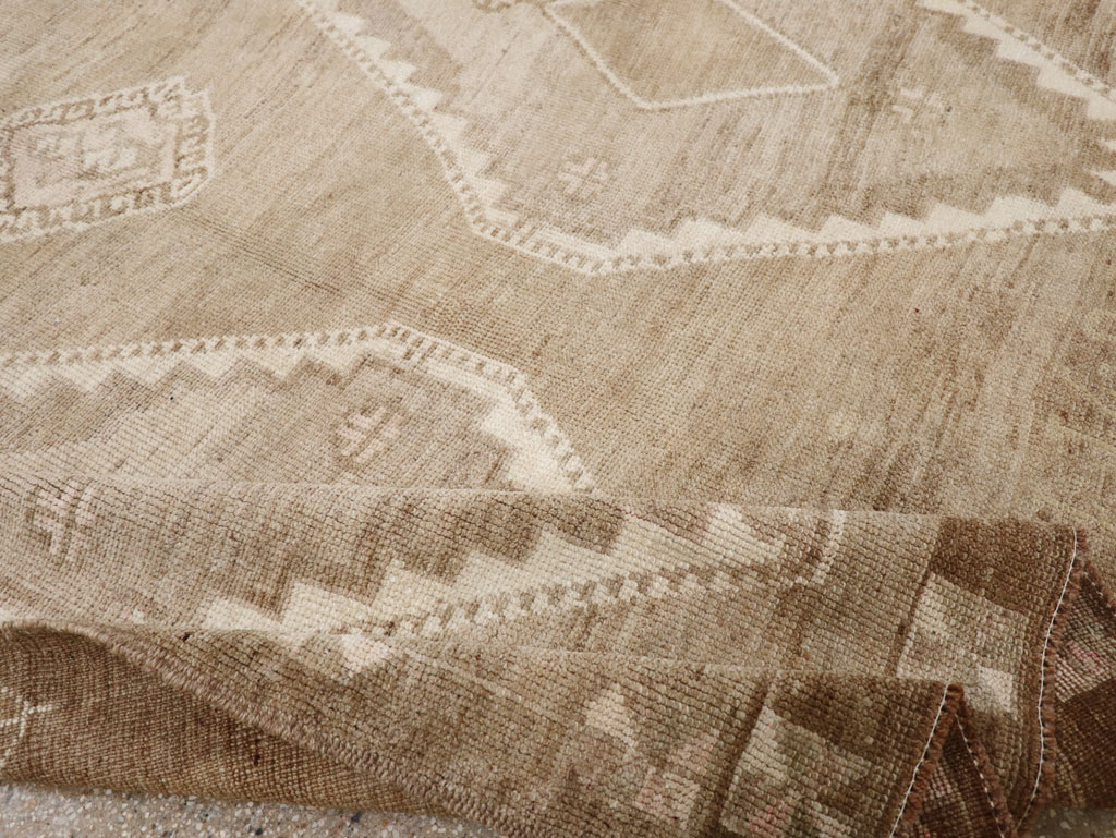 Vintage Turkish Anatolian Gallery Carpet, No.33493 - Gsblank