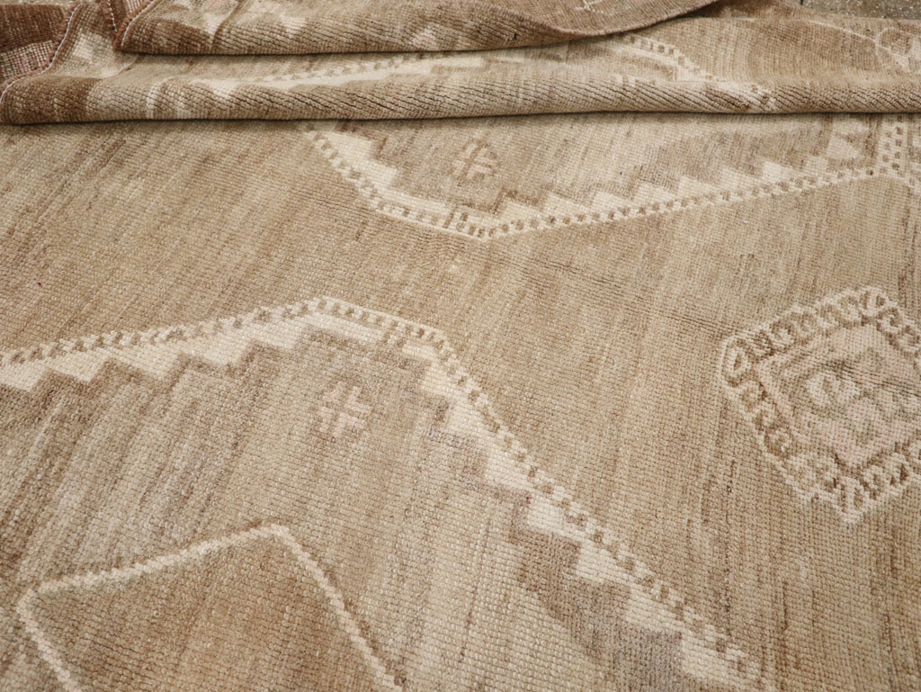 Vintage Turkish Anatolian Gallery Carpet, No.33493 - Gsblank