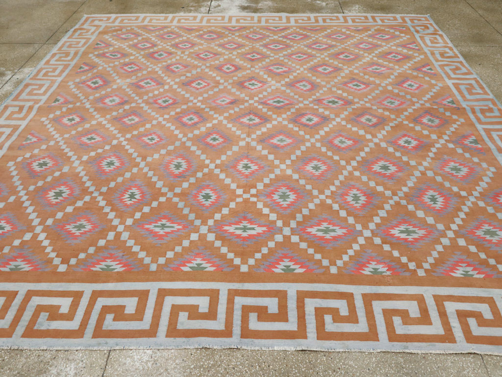 Vintage Indian Flatweave Dhurrie Square Room Size Carpet, No.33577 - Gsblank