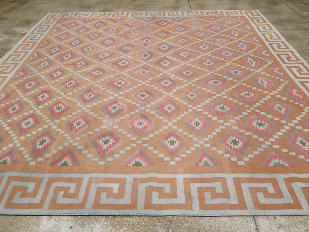 Vintage Indian Flatweave Dhurrie Square Room Size Carpet, No.33577 - Gsblank