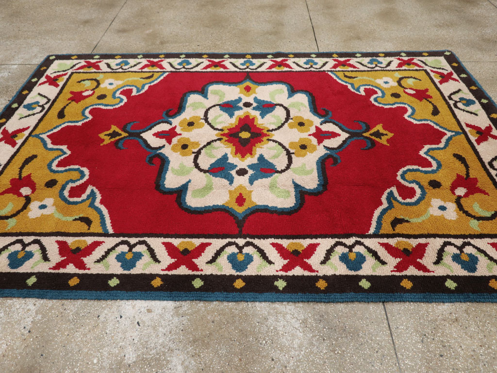 Vintage European Accent Rug, No.33579 - Gsblank