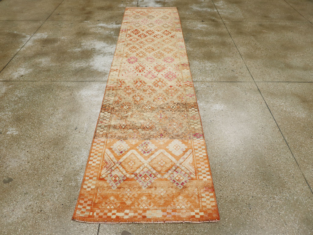 Vintage Turkish Anatolian Runner, No.33585 - Gsblank