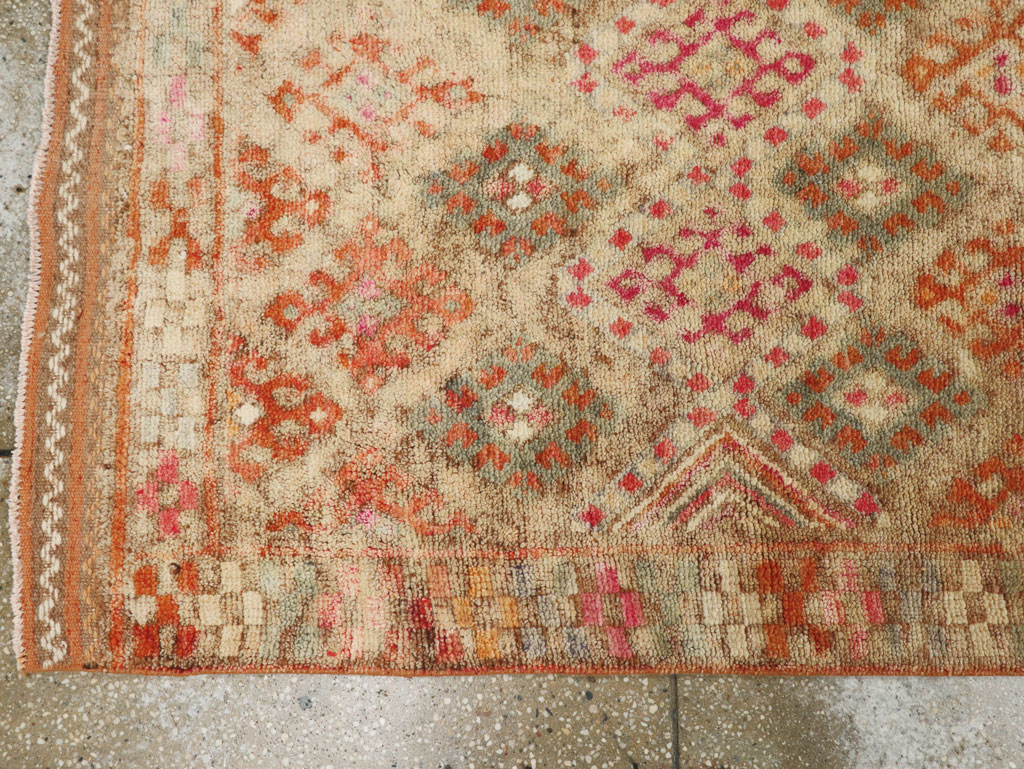 Vintage Turkish Anatolian Runner, No.33585 - Gsblank
