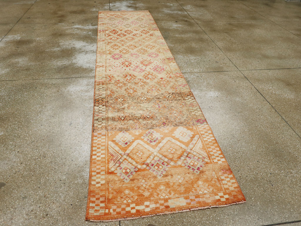 Vintage Turkish Anatolian Runner, No.33585 - Gsblank