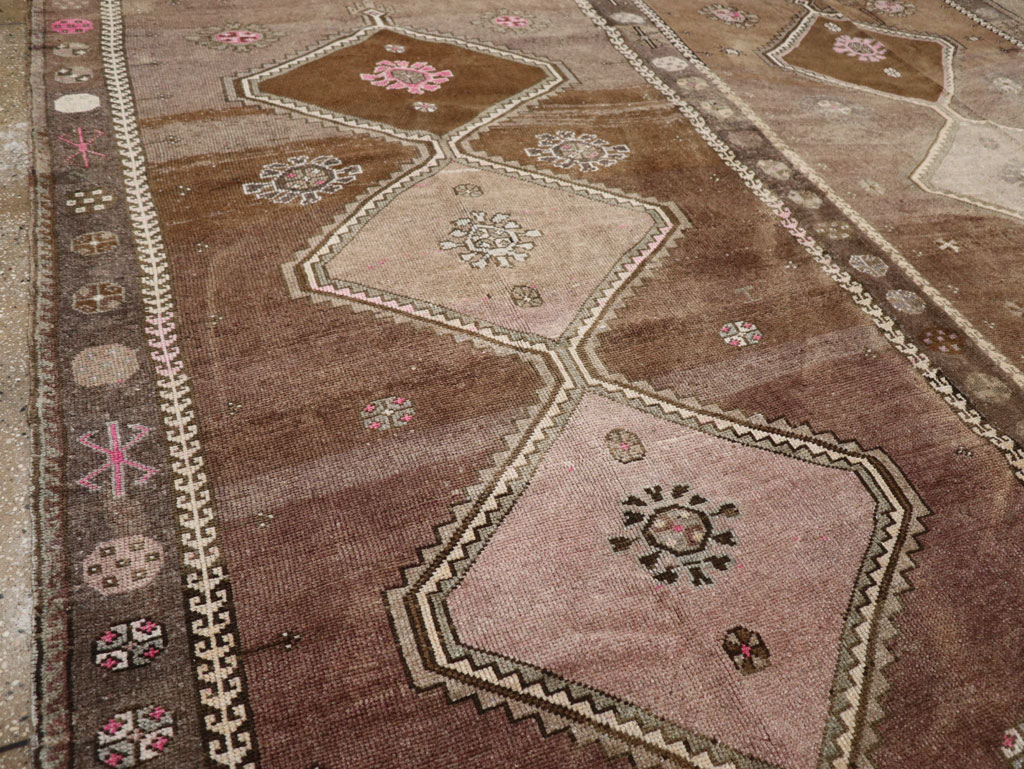Vintage Turkish Anatolian Room Size Carpet, No.33586 - Gsblank
